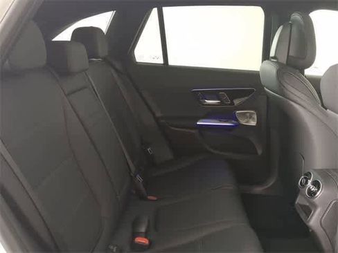 Used 2026 Mercedes-Benz GLC 300 4MATIC image 21