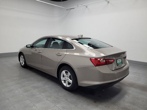 Used 2024 Chevrolet Malibu LT image 3
