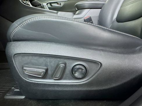 Used 2023 Toyota RAV4 XLE Premium AWD/4WD image 19