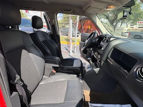 Used 2017 Jeep Patriot Sport w/ Power Value Group FWD image 18