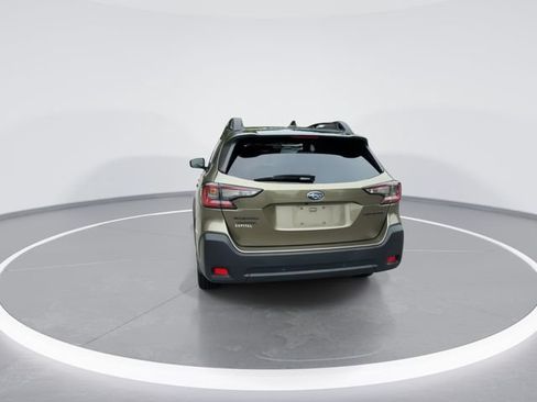Used 2025 Subaru Outback Onyx Edition AWD/4WD image 7
