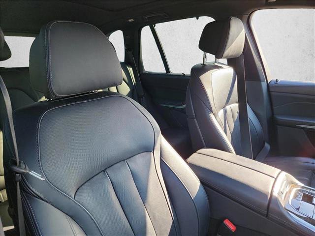 Used 2020 BMW X5 M50i w/ Executive Package AWD/4WD image 12