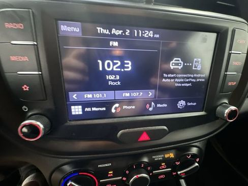 Certified 2022 Kia Soul LX w/ Technology Package image 13