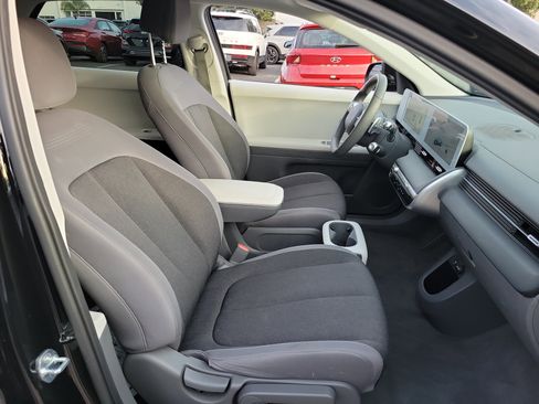 Used 2024 Hyundai Ioniq 5 SE image 19