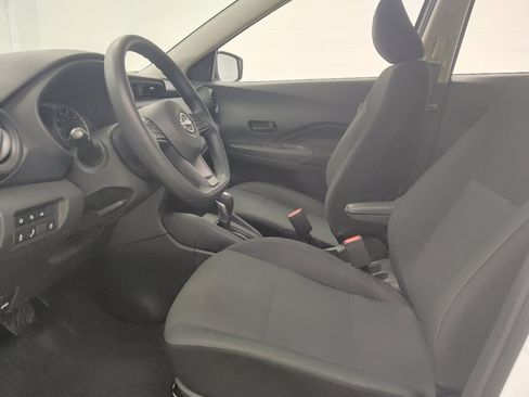 Used 2024 Nissan Kicks S FWD image 17