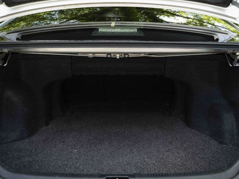 Used 2013 Toyota Camry SE FWD image 36
