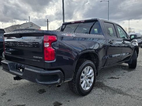 Used 2022 Chevrolet Silverado 1500 Custom AWD/4WD image 7