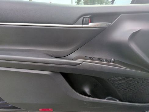 Used 2022 Toyota Camry SE w/ Convenience Package FWD image 13