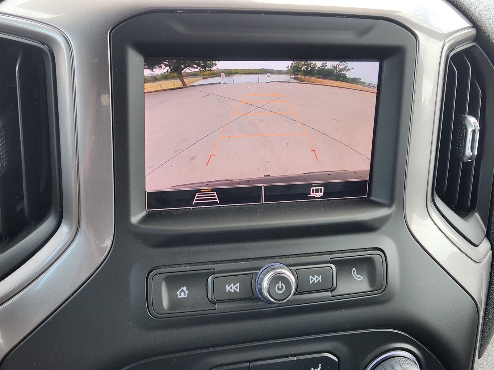 Used 2023 Chevrolet Silverado 1500 Custom RWD image 7