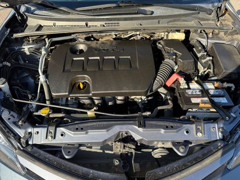 Used 2017 Toyota Corolla SE image 20