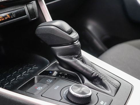 Certified 2025 Toyota RAV4 XLE AWD/4WD image 19