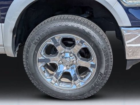 Used 2017 RAM 1500 Laramie w/ Convenience Group AWD/4WD image 10