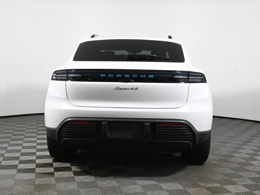 Used 2025 Porsche Macan 4S Electric AWD/4WD image 10