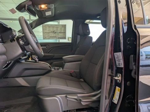 New 2026 GMC Canyon Denali image 12