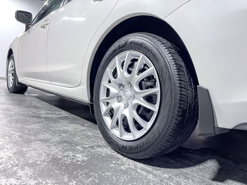 Used 2019 Subaru Impreza 2.0i w/ Eyesight image 10