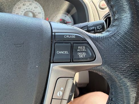 Used 2014 Honda Pilot Touring image 36