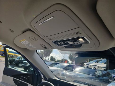 New 2026 Lincoln Nautilus Premier image 26