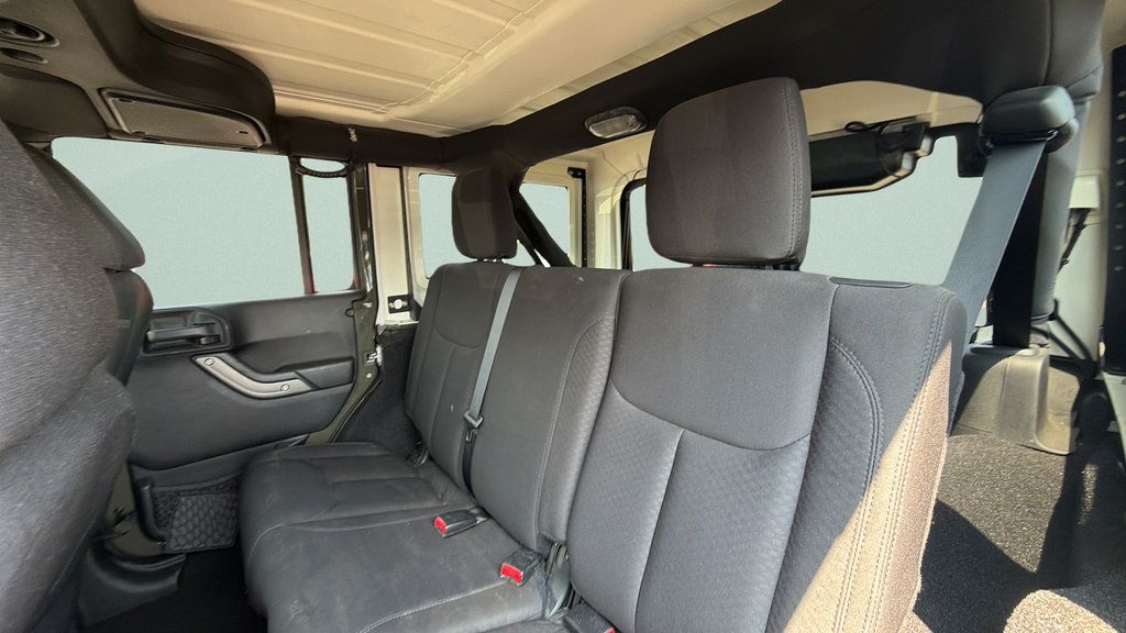Used 2015 Jeep Wrangler Unlimited Sport AWD/4WD image 26
