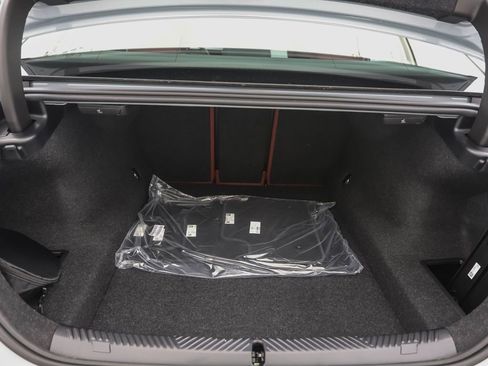 Used 2026 BMW 530i xDrive w/ M Sport Package image 25