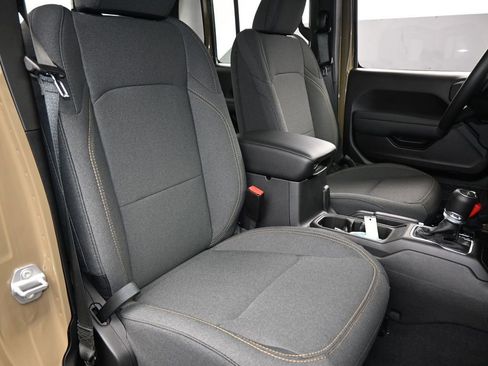 New 2026 Jeep Gladiator Sport image 33