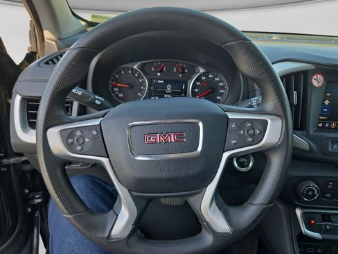 Used 2024 GMC Terrain SLE FWD image 28