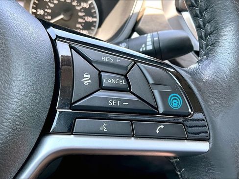 Used 2023 Nissan Altima 2.5 SL FWD image 17