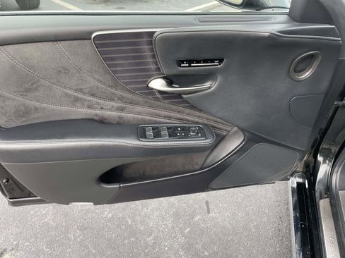 Used 2020 Lexus LS 500 w/ Accessory Package (Z2) image 20