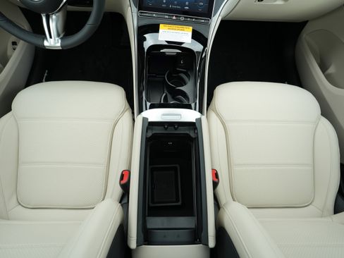 New 2026 Mercedes-Benz GLC 300 4MATIC image 30