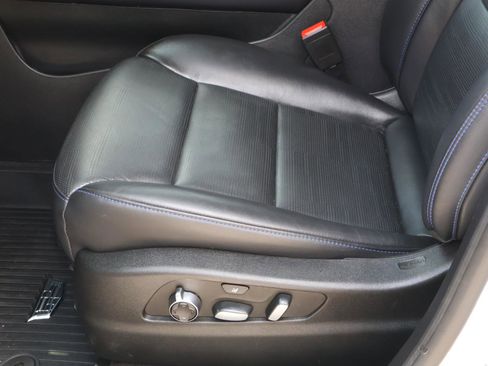 Used 2024 Cadillac XT4 Sport FWD image 19