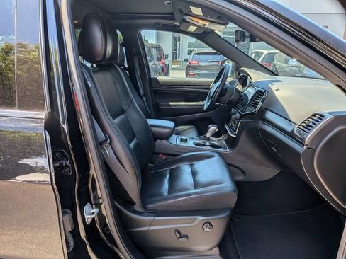 Used 2019 Jeep Grand Cherokee Limited AWD/4WD image 35
