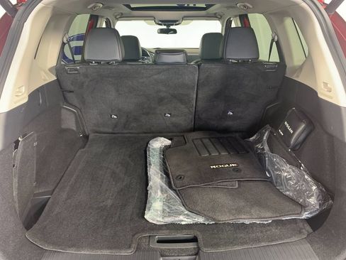 Used 2023 Nissan Rogue SV w/ SV Premium B Package FWD image 34