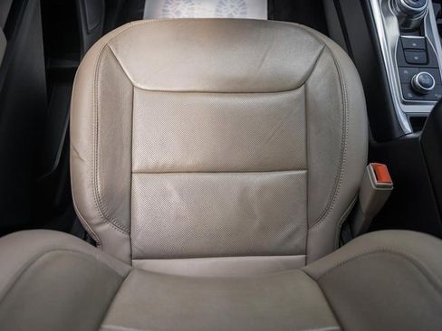 Used 2020 Ford Explorer Limited image 37