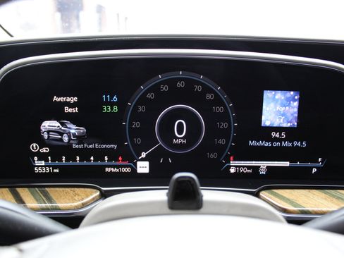 Used 2021 Cadillac Escalade Sport Platinum w/ Heavy-Duty Trailer Package image 16