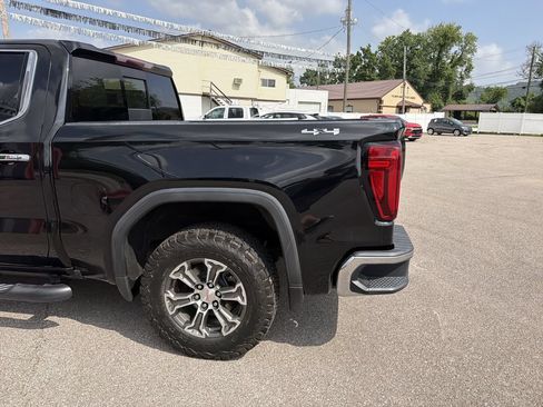 Used 2020 GMC Sierra 1500 SLT w/ SLT Convenience Package AWD/4WD image 7