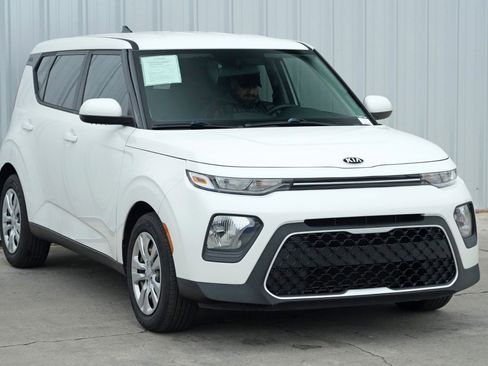 Used 2020 Kia Soul LX image 44