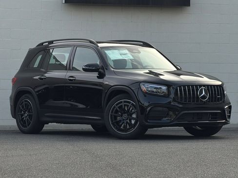 New 2026 Mercedes-Benz GLB 35 AMG 4MATIC image 2