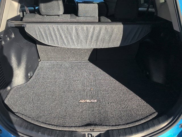 Used 2016 Toyota RAV4 LE AWD/4WD image 13