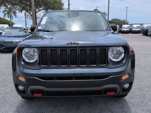 Used 2023 Jeep Renegade Trailhawk w/ Trailer Tow Group AWD/4WD image 3