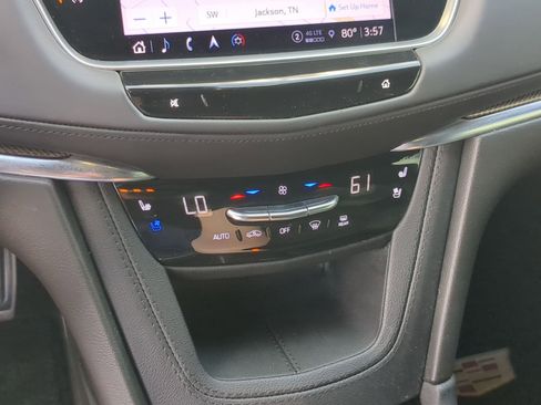 Used 2023 Cadillac XT5 Sportv w/ Platinum Package AWD/4WD image 18