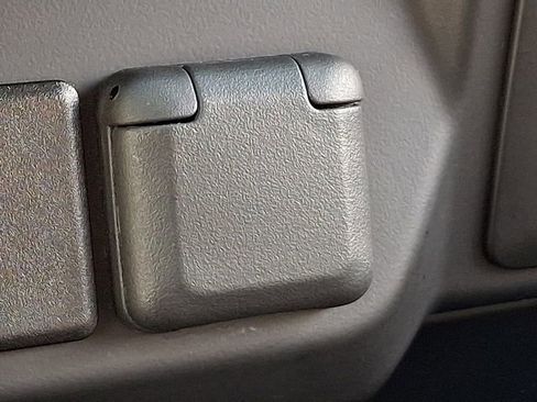 Used 2019 Chevrolet Silverado 1500 Custom Trail Boss w/ Custom Convenience Package image 28