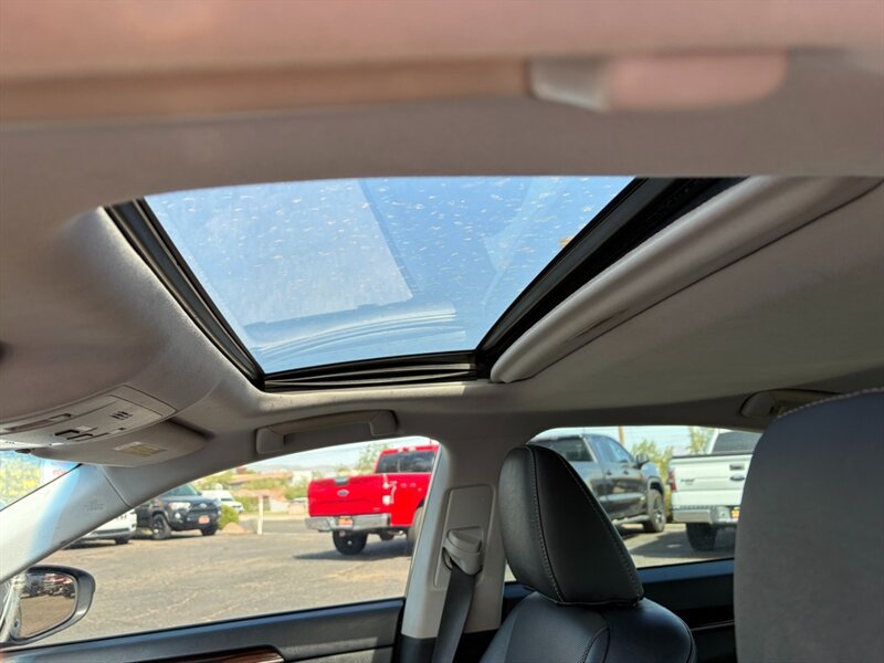 Used 2016 Lexus ES 350 w/ Navigation System Package FWD image 3