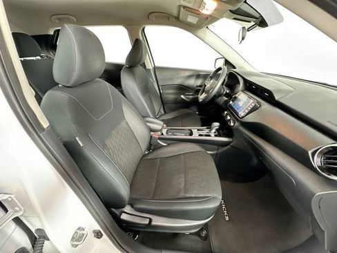 Used 2024 Nissan Kicks SV FWD image 27