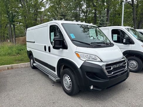 Used 2025 RAM ProMaster 2500 w/ U-Haul Equipment Group FWD image 9