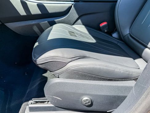 New 2025 Mercedes-Benz GLC 63 AMG S image 22