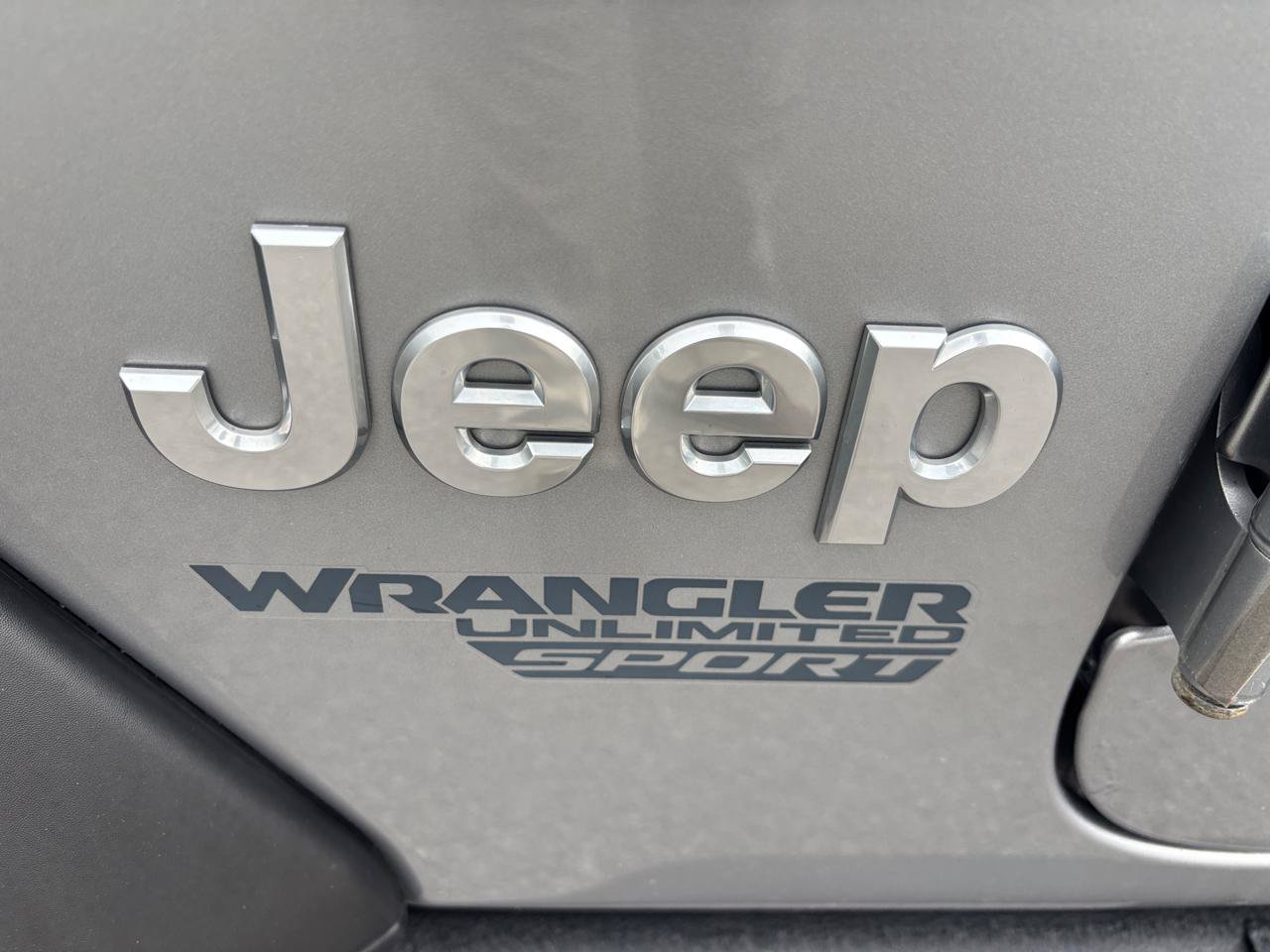 Used 2020 Jeep Wrangler Unlimited Sport S AWD/4WD image 7