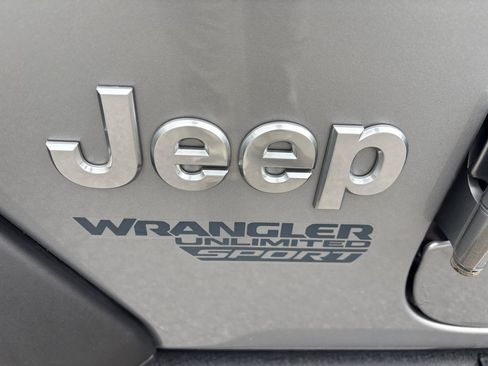 Used 2020 Jeep Wrangler Unlimited Sport S AWD/4WD image 7