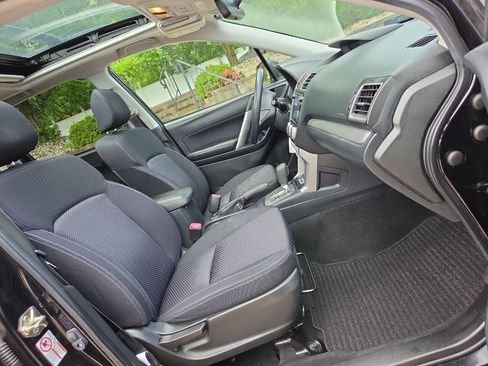 Used 2017 Subaru Forester 2.5i Premium AWD/4WD image 22