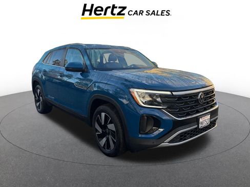 Used 2025 Volkswagen Atlas Cross Sport SE image 1