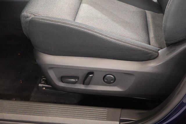 Certified 2025 Nissan Rogue SV AWD/4WD image 12
