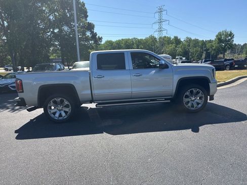 Used 2017 GMC Sierra 1500 Denali w/ Denali Ultimate Package image 6